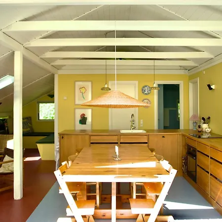Semesterbostad Art-filled House With Playground Near Tisvilde