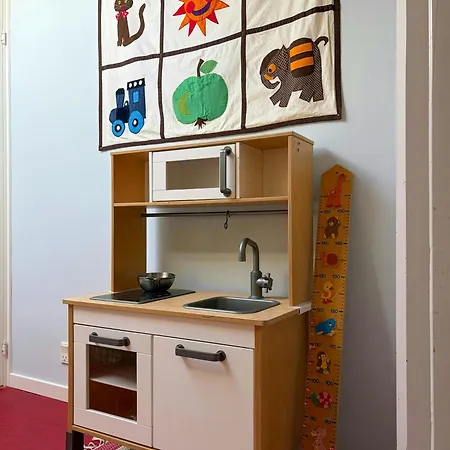Semesterbostad Art-filled House With Playground Near Tisvilde Vejby